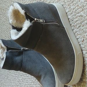 Womens platform sneaker